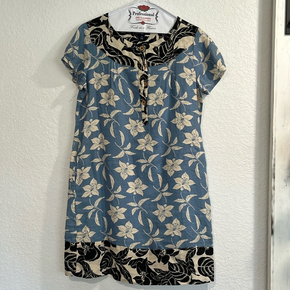 Linen shirt dress with pockets
